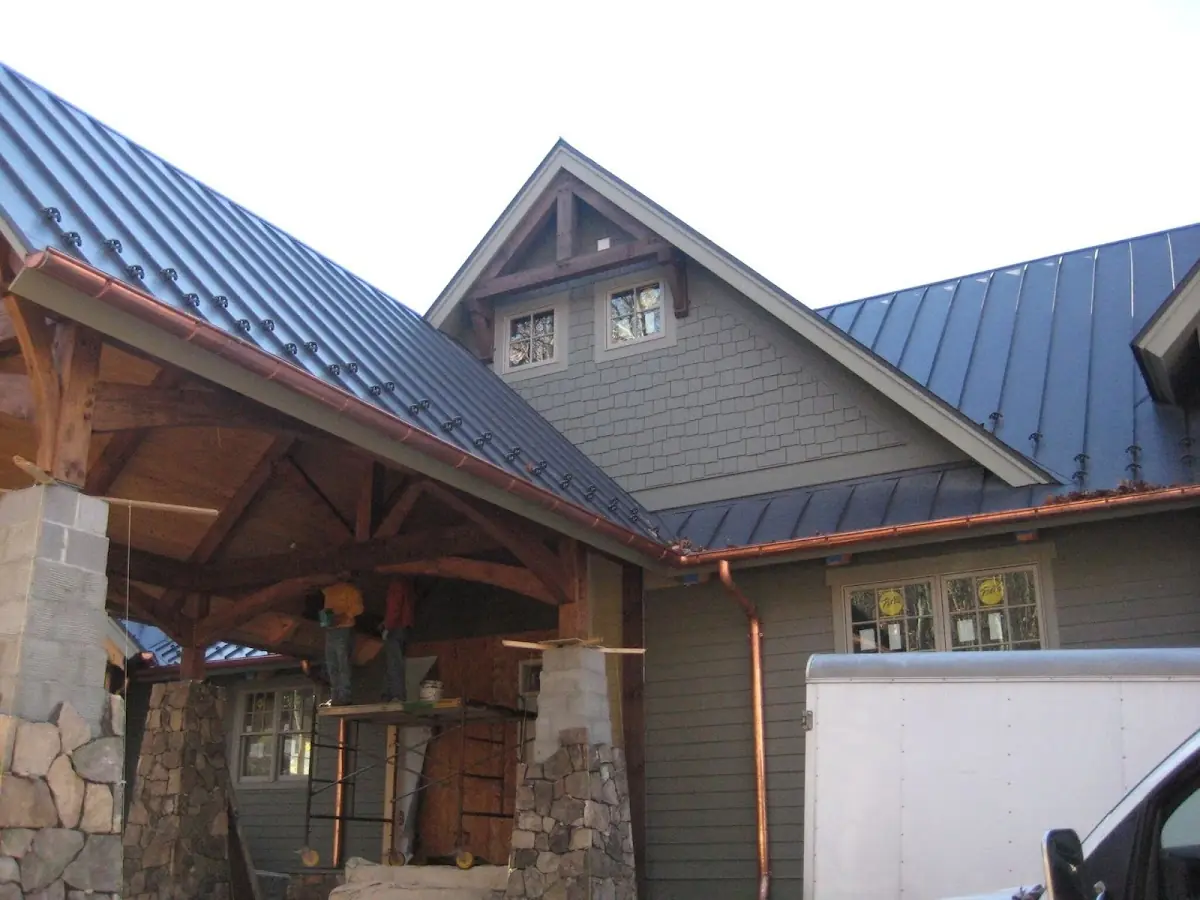 Craftsman Roofing team delivering quality roofing work in Brentwood Heights